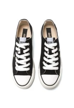 MTNG Deportivas- Zapatillas - Topos Blancos -Mtng Ventas 3b11b001c0944f8fa5cd27fcd460cec2