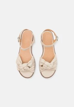 MTNG Klein- Sandalias - Guanshun Crema -Mtng Ventas 76be93fb32c4474087d3aa6ea53b5e50