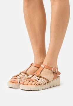 MTNG Happy - Sandalias De Cuña - Brown