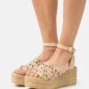 MTNG Sandalias Con Plataforma - Capri Natural/Empolvado Arena -Mtng Ventas afcde33f467744f7ac30f0a3d1edd683