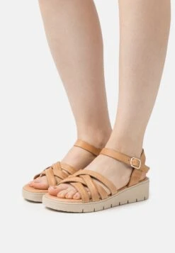 MTNG Happy - Sandalias De Cuña - Brown