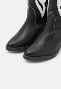 MTNG Teo - Botas Camperas - Blanco -Mtng Ventas d50fa29e12ab4474ba978a2fee1ca1d0