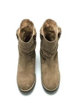 MTNG Botines - Taupe 9 MTNG Botines - Taupe -Mtng Ventas d71340dc500e438c88d5ec6e6d568f8f