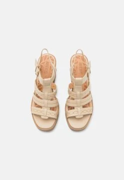 MTNG New 67 - Zuecos - Crema -Mtng Ventas eca7ab48be9c46ecb6925258ea77a08a