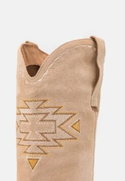 MTNG Teo - Botas Camperas - Arena -Mtng Ventas f3a882b8e67f4d0984940b1dd986cf12