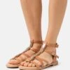 MTNG Maria - Sandalias - Brown -Mtng Ventas fba50810f7ca4f69b74f3d3bf61b7066
